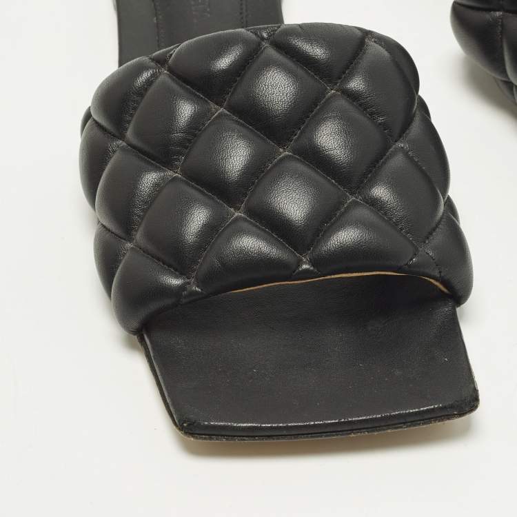 Pre Owned Bottega Veneta Lido Size 36.5 Black Leather Flat Slides