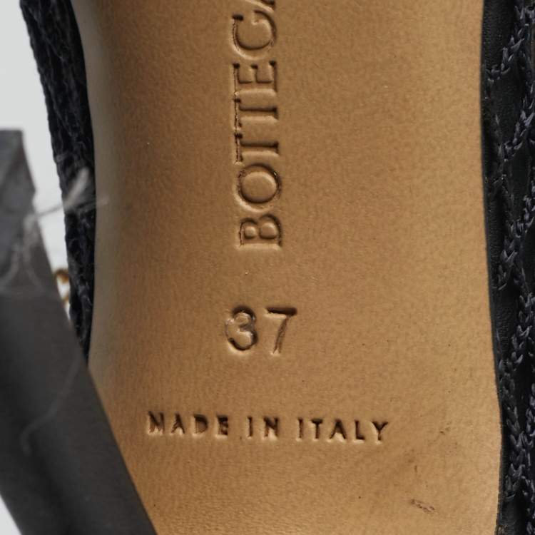 Pre Owned Bottega Veneta Stretch Size 37 Black Leather and Mesh Ankle Strap Pumps
