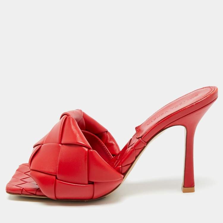 Pre Owned Bottega Veneta Lido Size 37 Red Intrecciato Leather Slide Sandals