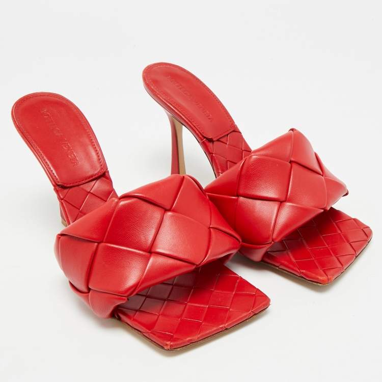 Pre Owned Bottega Veneta Lido Size 37 Red Intrecciato Leather Slide Sandals