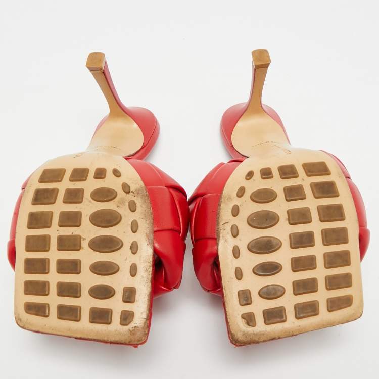 Pre Owned Bottega Veneta Lido Size 37 Red Intrecciato Leather Slide Sandals