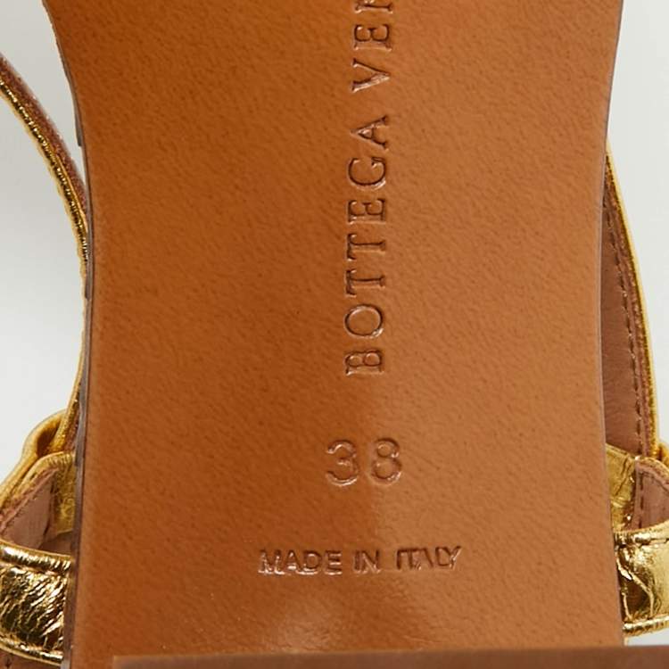 Pre Owned Bottega Veneta Size 38 Gold Intrecciato Leather Slingback Sandals