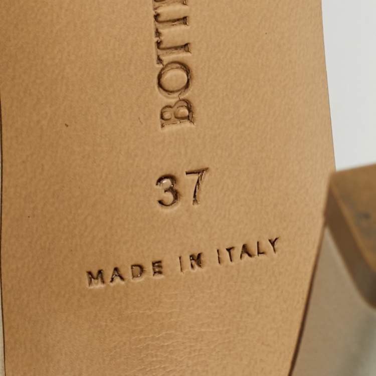 Pre Owned Bottega Veneta Size 37 Cream Leather Chain Ankle Strap Sandals