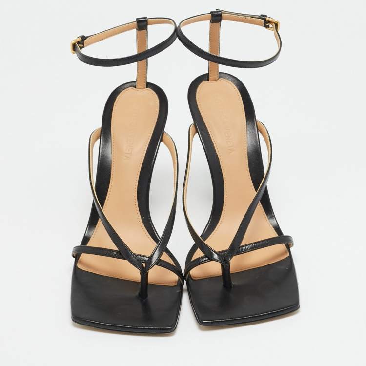 Pre Owned Bottega Veneta Stretch Size 37 Black Leather Ankle Strap Sandals