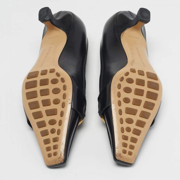 Pre Owned Bottega Veneta Loved Madame Size 35 Black Calf Hair and Leather Loafer Pumps