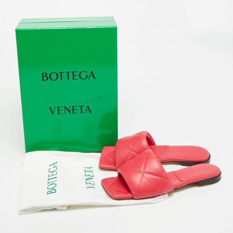 Pre Owned Bottega Veneta Lido Size 39 Fuchsia Pink Quilted Leather  Flat Slides