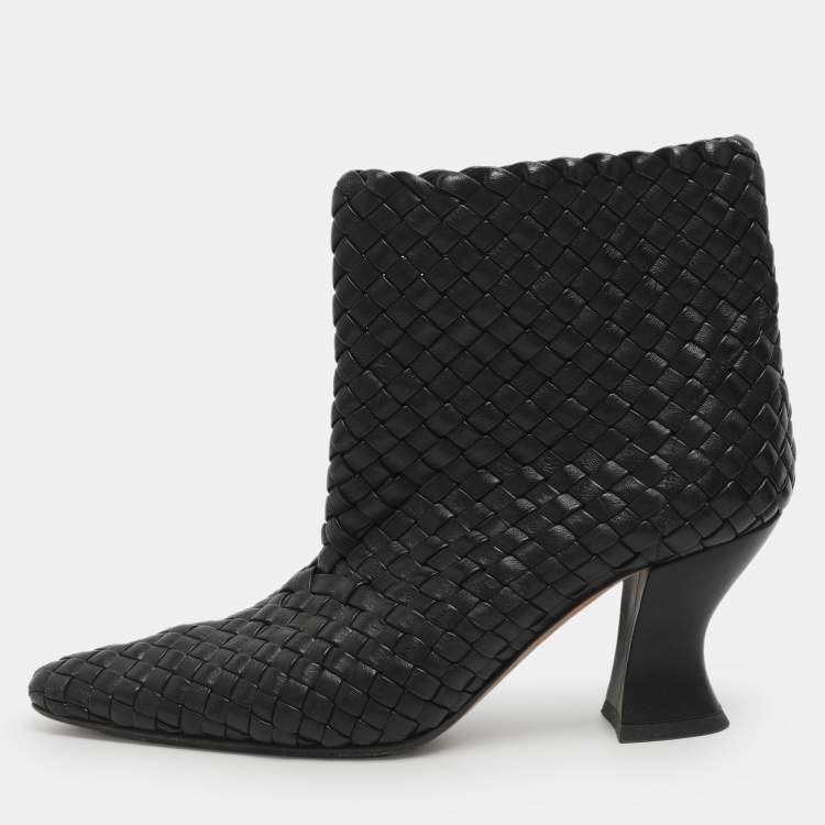 Pre Owned Bottega Veneta Size 36 Black Leather Ankle Length Boots