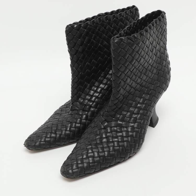 Pre Owned Bottega Veneta Size 36 Black Leather Ankle Length Boots