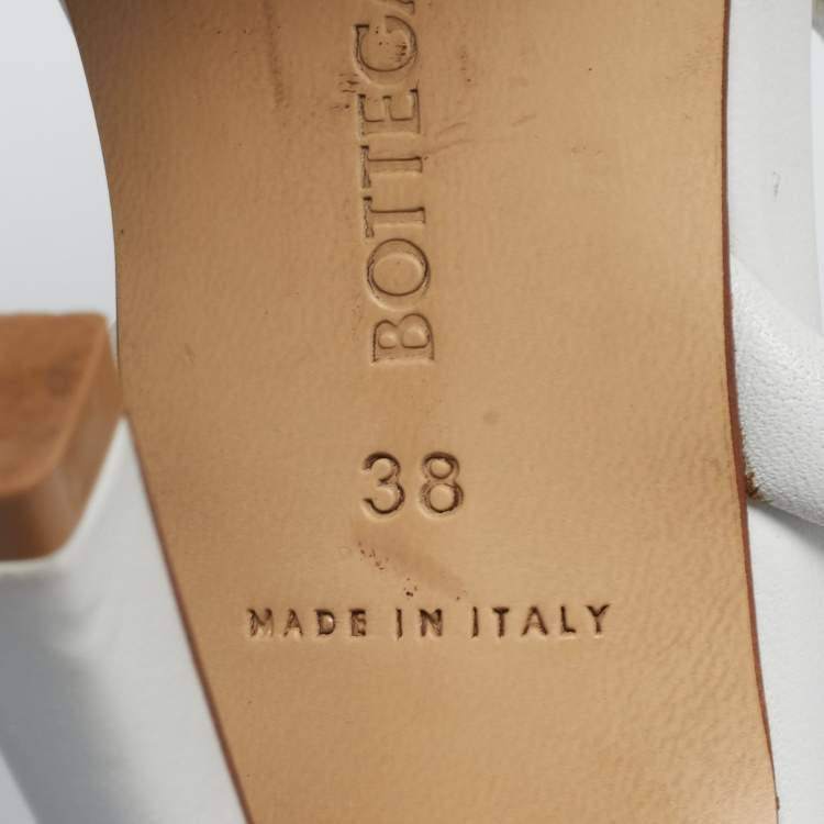 Pre Owned Bottega Veneta Knot Size 38 White Leather Ankle Strap Sandals