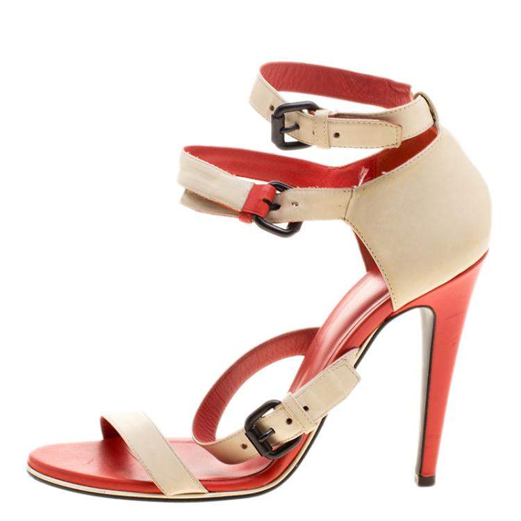 Pre Owned Bottega Veneta Cream Leather Ankle Strap Sandals Size 38.5