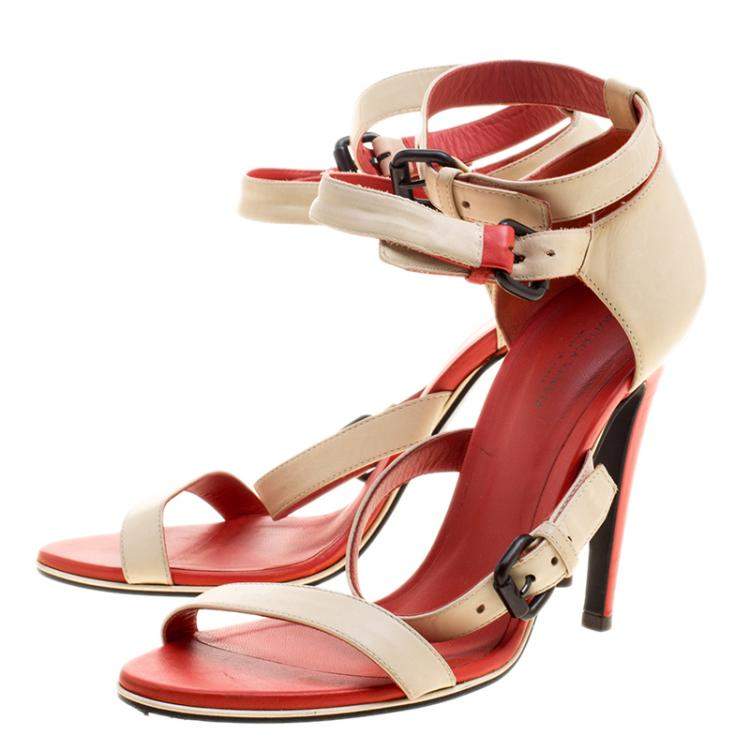 Pre Owned Bottega Veneta Cream Leather Ankle Strap Sandals Size 38.5