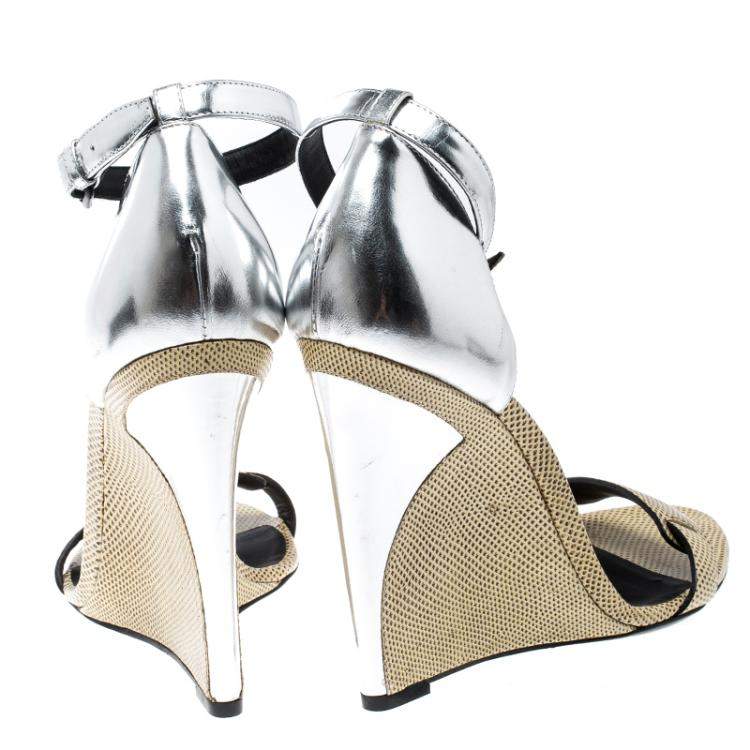 Pre Owned Bottge Veneta Cream/Silver Lizard and Leather Wedge Sandals Size 40