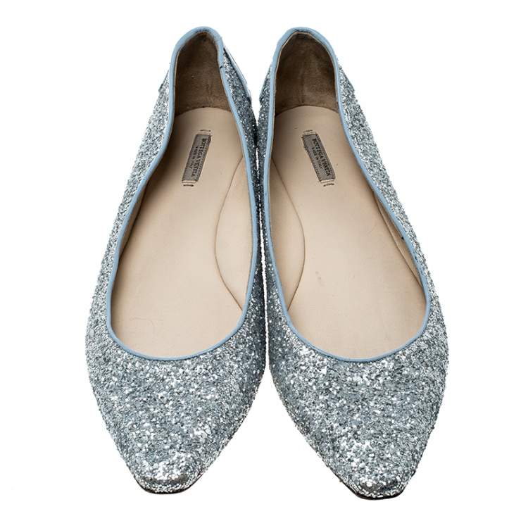 Pre Owned Bottega Veneta Metallic Silver Glitter Intrecciato Leather Trim Pointed Toe Ballet Flats Size 39