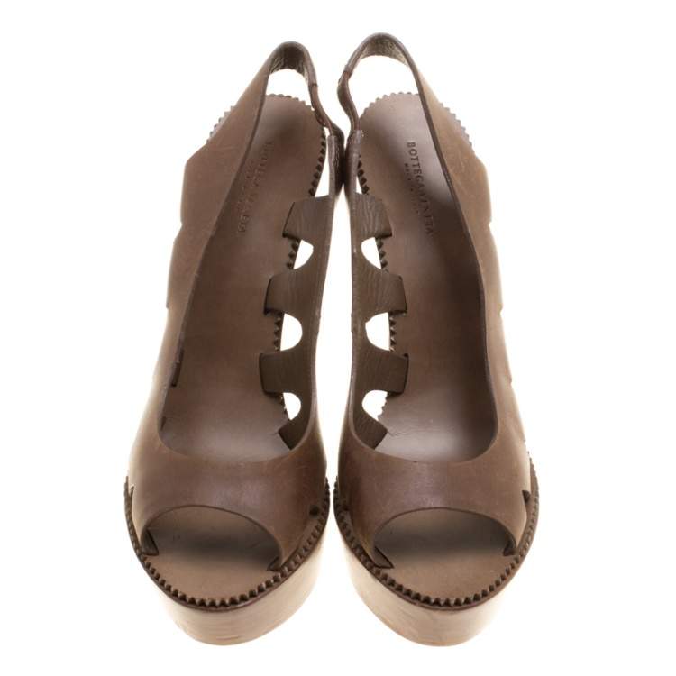 Pre Owned Bottega Veneta Brown Leather Peep Toe Platform Slingback Sandals Size 38.5