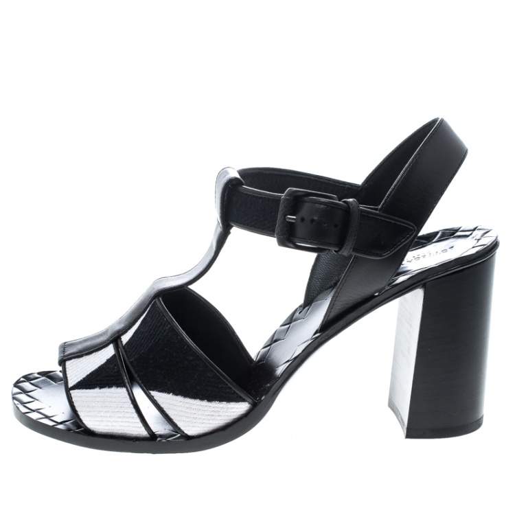 Pre Owned Bottega Veneta Black/White Canvas And Leather T-Strap Sandals Size 39.5
