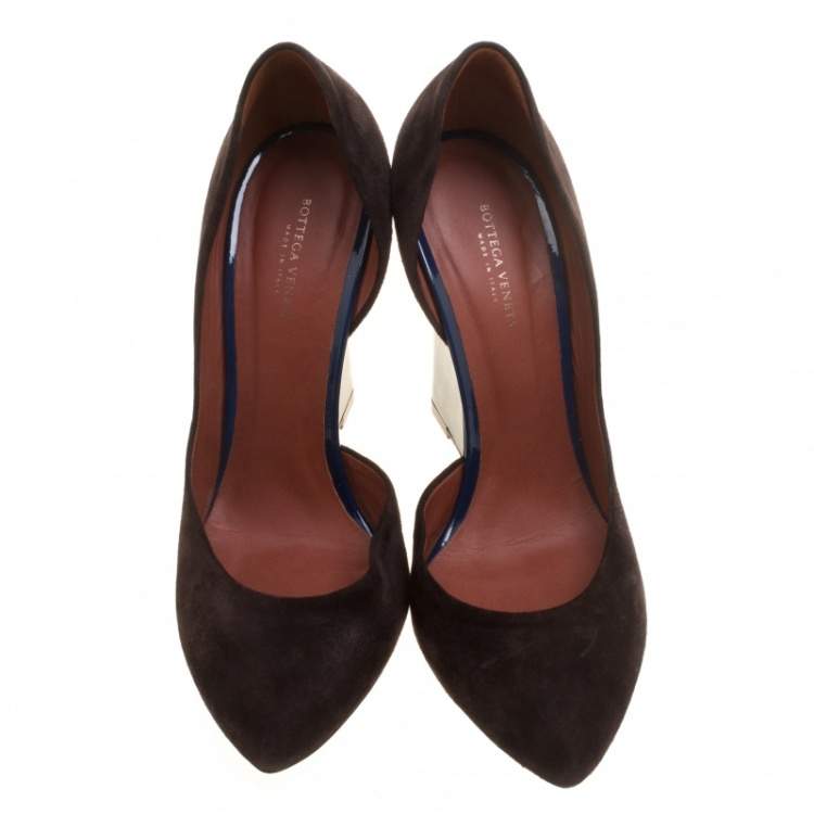 Pre Owned Bottega Veneta Two Tone Suede and Patent Leather Cut Out Wedge Pumps Size 38.5