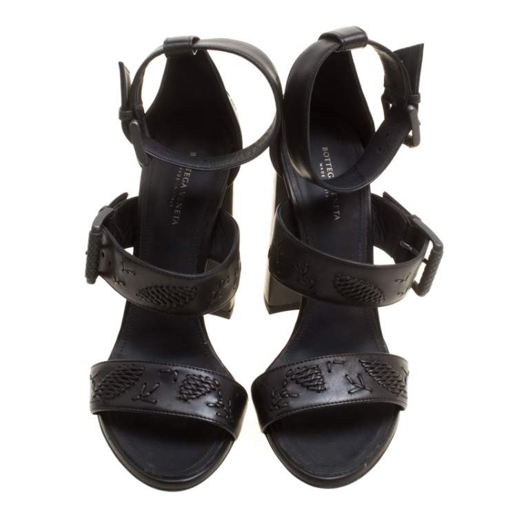 Pre Owned Bottega Veneta Black Leather Embroidery Stitch Detail Block Heel Ankle Strap Sandals Size 37.5