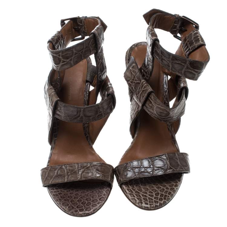 Pre Owned Bottega Veneta Brown Alligator Leather Ankle Strap Sandals Size 37.5