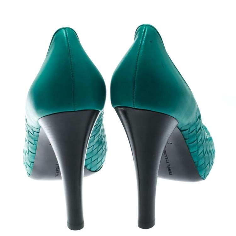 Pre Owned Bottega Veneta Green Leather Intrecciato Peep Toe Platform Pumps Size 41