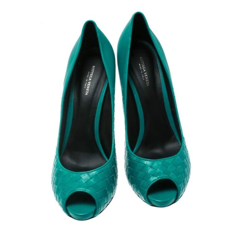 Pre Owned Bottega Veneta Green Leather Intrecciato Peep Toe Platform Pumps Size 41