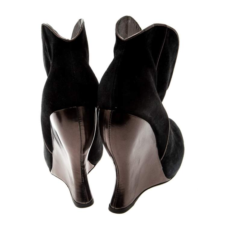 Pre Owned Bottega Veneta Black Suede Wedge Ankle Boots Size 35.5