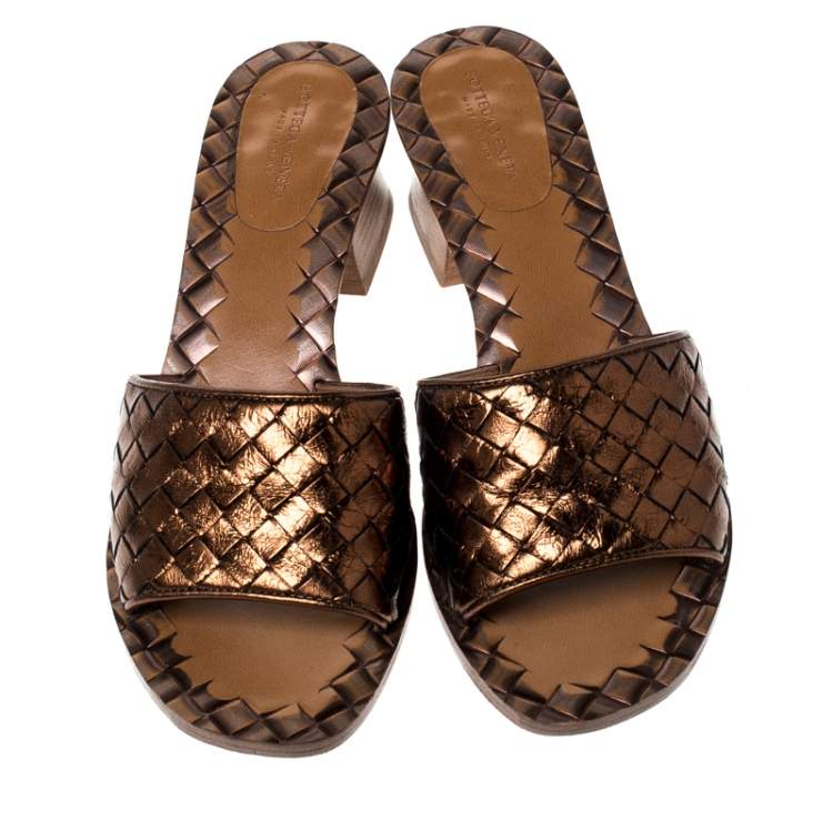 Pre Owned Bottega Veneta Metallic Brown Leather Intrecciato Sandals Size 36