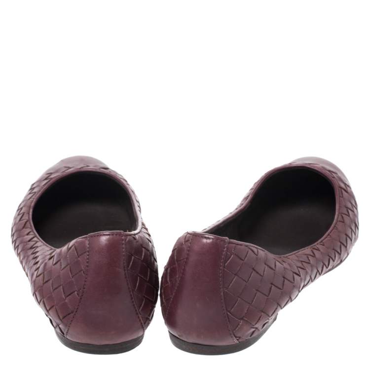 Pre Owned Bottega Veneta Burgundy Intrecciato Leather Ballet Flats Size 39.5