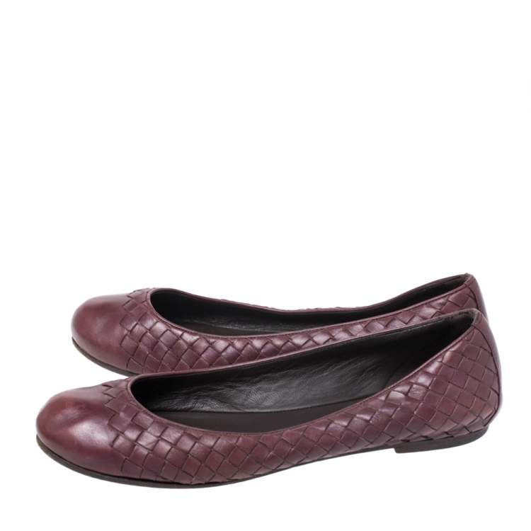 Pre Owned Bottega Veneta Burgundy Intrecciato Leather Ballet Flats Size 39.5
