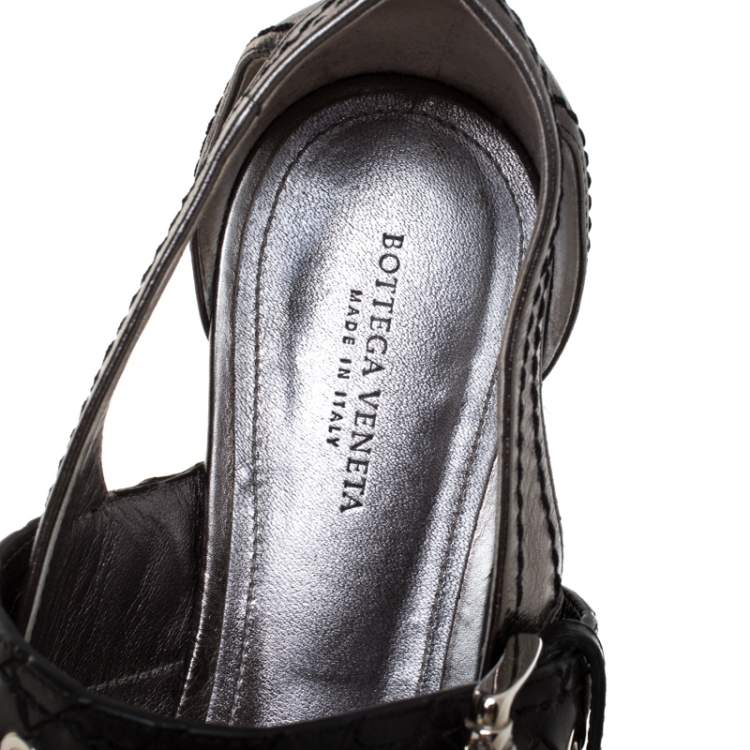 Pre Owned Bottega Veneta Metallic Silver Leather Eyelet Embellished Mary Jane Ballerina Flats Size 39