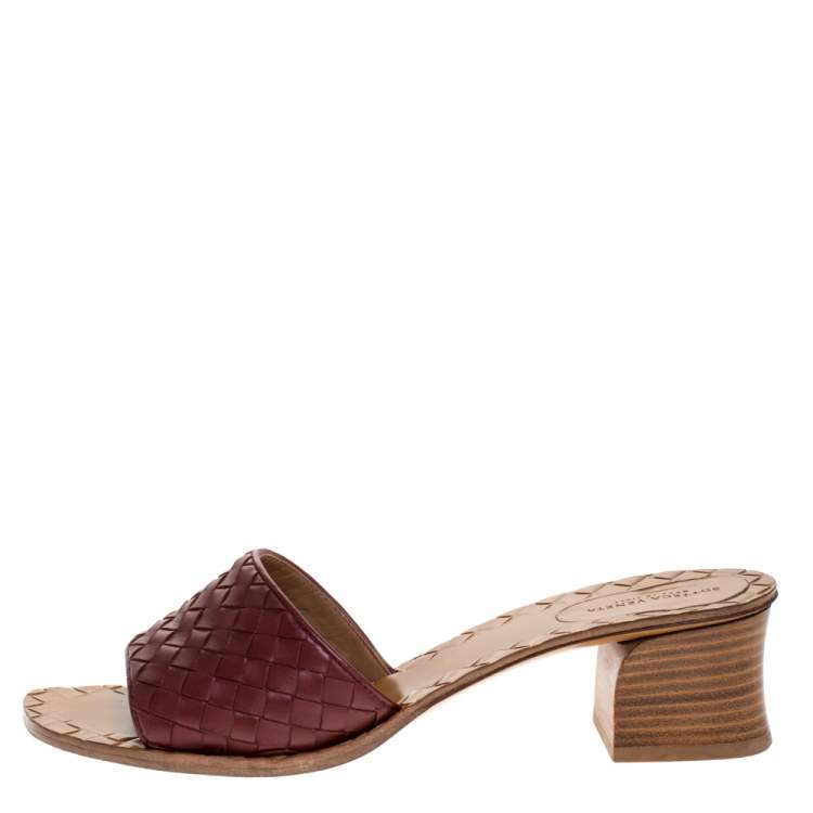 Pre Owned Bottega Veneta Red Intrecciato Leather Ravello Slide Sandals Size 40