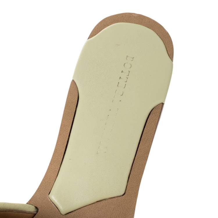 Pre Owned Bottega Veneta Cream Intrecciato Leather Square Toe Slide Sandals Size 37