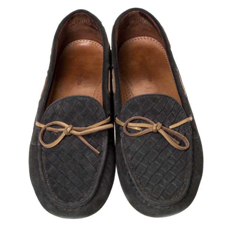 Pre Owned Bottega Veneta Dark Grey Intrecciato Suede Bow Loafers Size 38.5