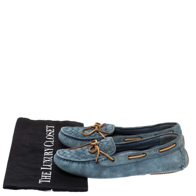 Pre Owned Bottega Veneta Blue Intrecciato Suede And Brown Leather Trim Bow Loafers Size 38