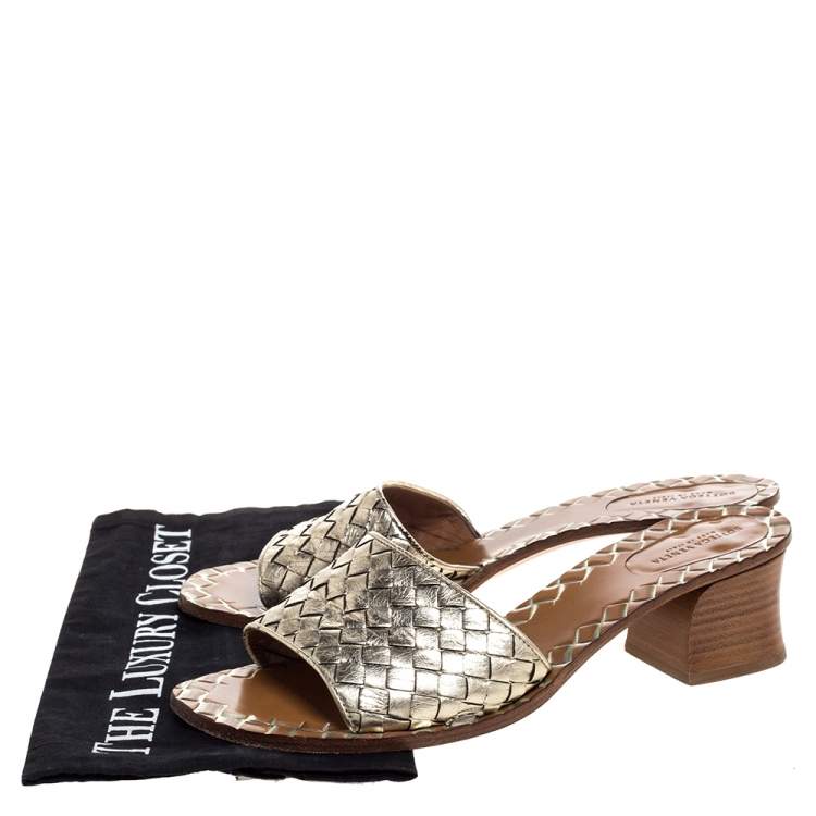 Pre Owned Bottega Veneta Gold Leather Block Heel Slide Sandals Size 39.5