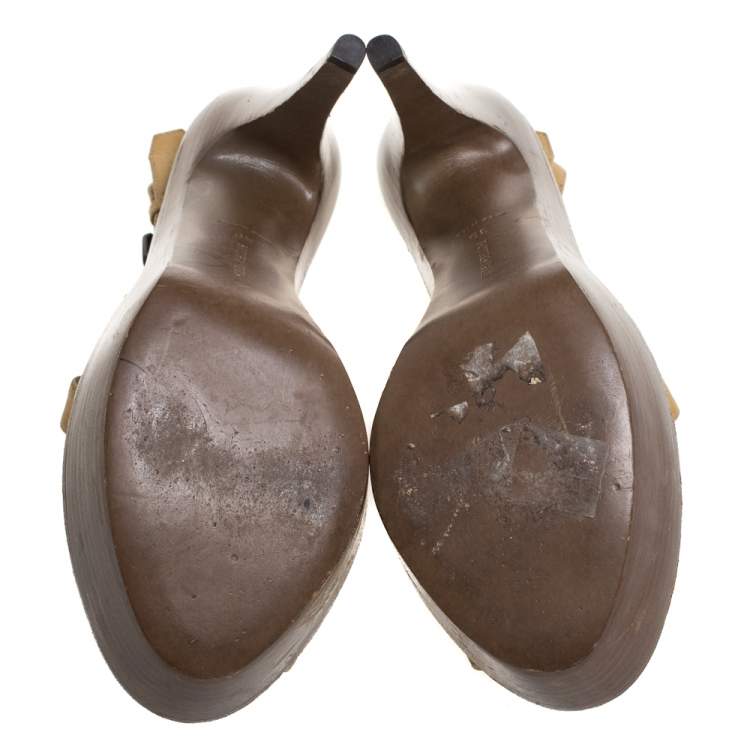 Pre Owned Bottega Veneta Cream Leather Wooden Platform And Heel Sandals Size 39