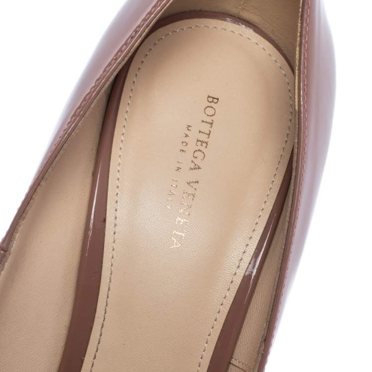 Pre Owned Bottega Veneta Antique Rose Patent Leather Intrecciato Heel Peep Toe Pumps Size 38.5
