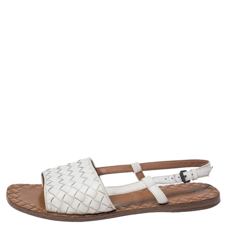 Pre Owned Bottega Veneta White Intrecciato Leather Calvados Slingback Flat Sandals Size 36