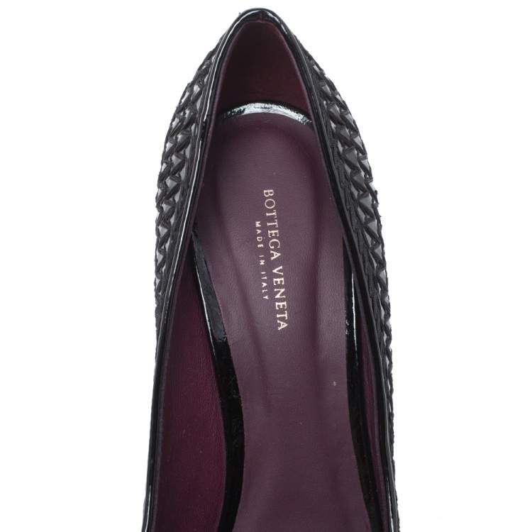 Pre Owned Bottega Veneta Black Stitch Detail Patent Leather Curved Wedge Pumps Size 39