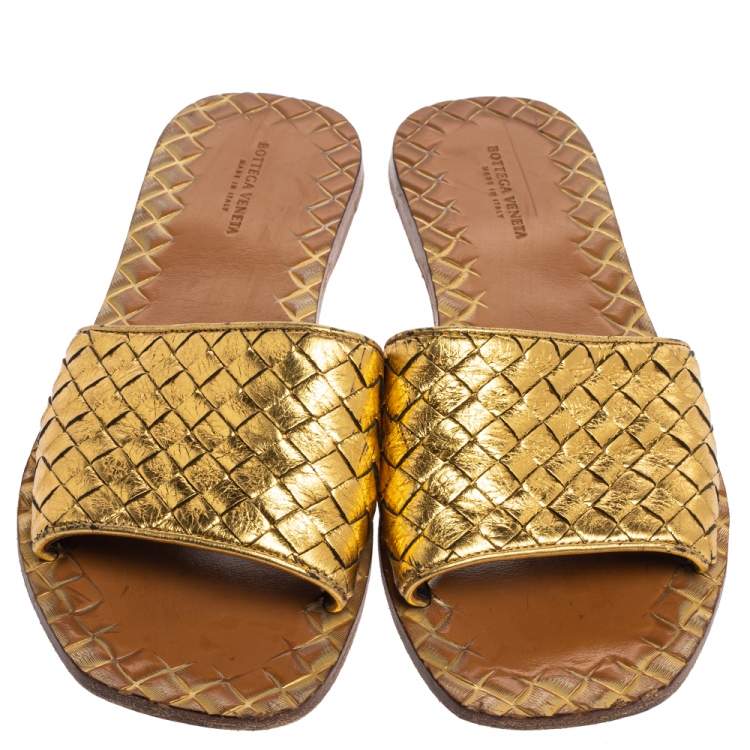 Pre Owned Bottega Veneta Bronze Metallic Leather Intrecciato Flat Slides Size 38