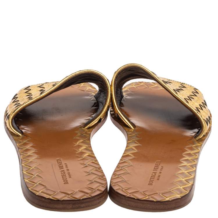 Pre Owned Bottega Veneta Bronze Metallic Leather Intrecciato Flat Slides Size 38