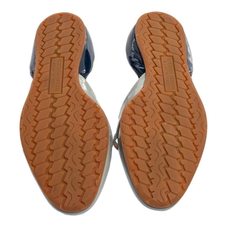 Pre Owned Bottega Veneta Blue/Grey Patent Leather Buckle Detailing Scrunch Ballet Flats Size 36