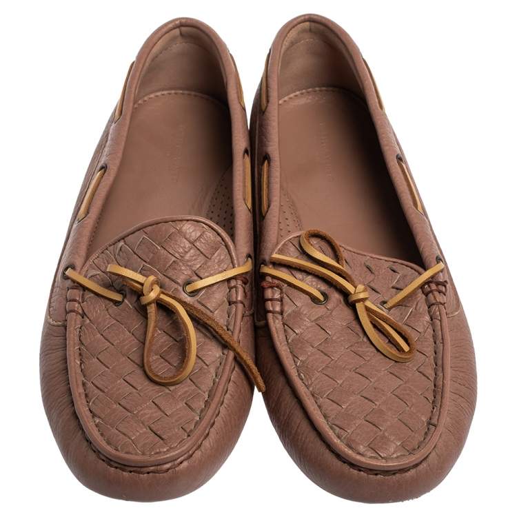 Pre Owned Bottega Veneta Pink Intrecciato Leather Bow Slip On Loafers Size 40.5