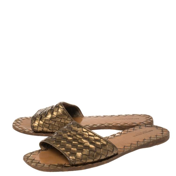 Pre Owned Bottega Veneta Gold Intrecciato Leather Ravello Sandals Size 39