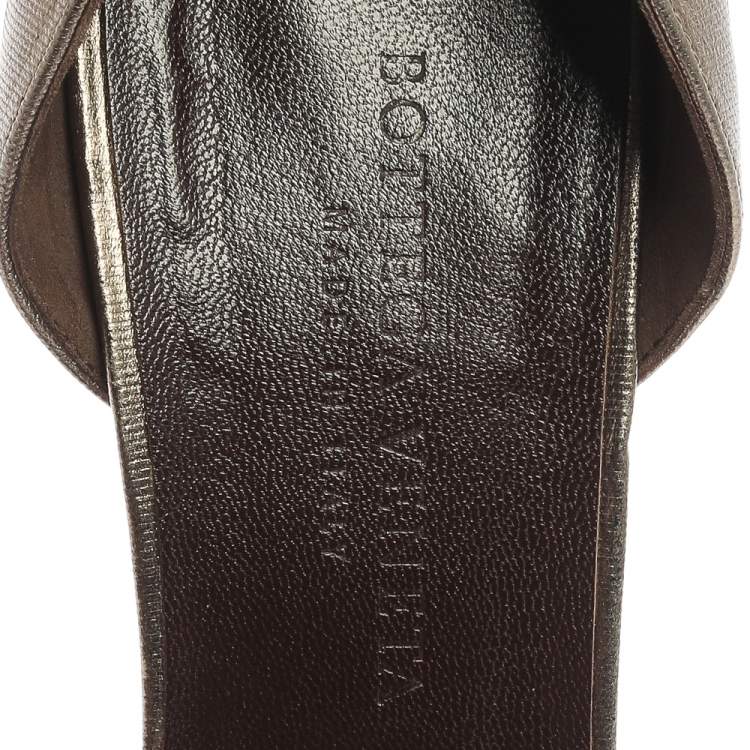 Pre Owned Bottega Veneta Metallic Pale Green Woven Leather D'Orsay Pointed Pumps Size 38