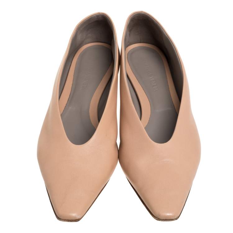 Pre Owned Bottega Veneta Beige Leather Ballet Flats Size 40