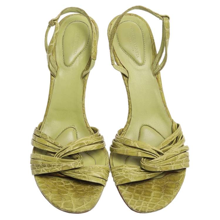 مملوكة مسبقًا Bottega Veneta Lime Green Croc Embossed Leather Strappy Open Toe Slingback Sandals Size 40.5