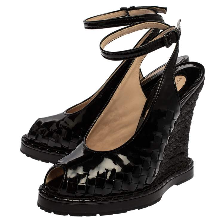 Pre Owned Bottega Veneta Black Intrecciato Patent Leather Jute Wedge Sandals Size 38