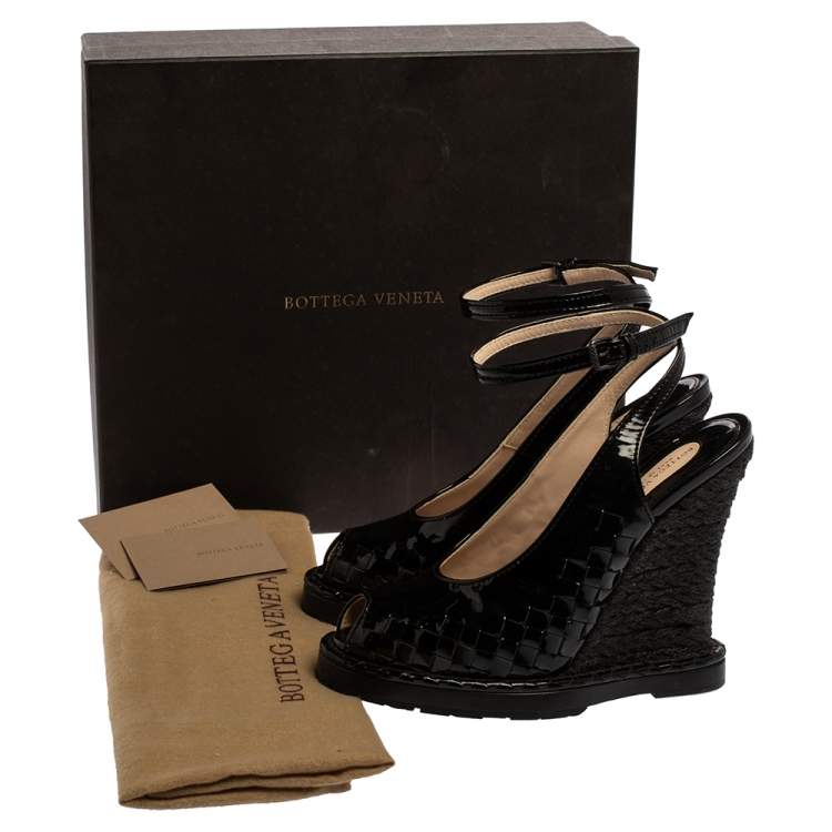 Pre Owned Bottega Veneta Black Intrecciato Patent Leather Jute Wedge Sandals Size 38