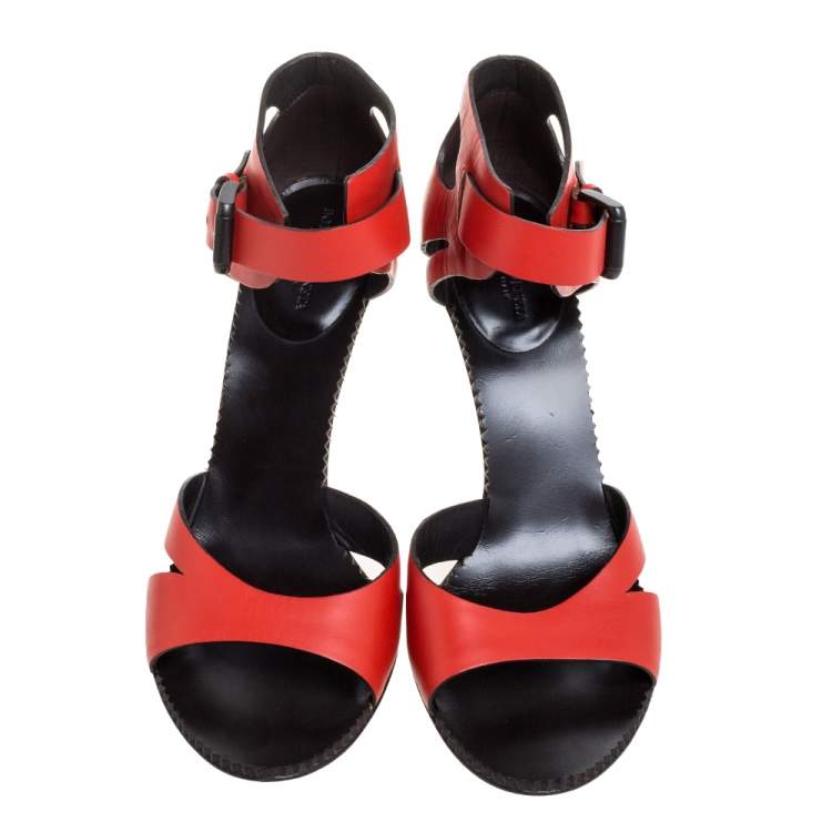 Pre Owned Bottega Veneta Red Lasercut Leather Ankle Strap Sandals Size 39.5