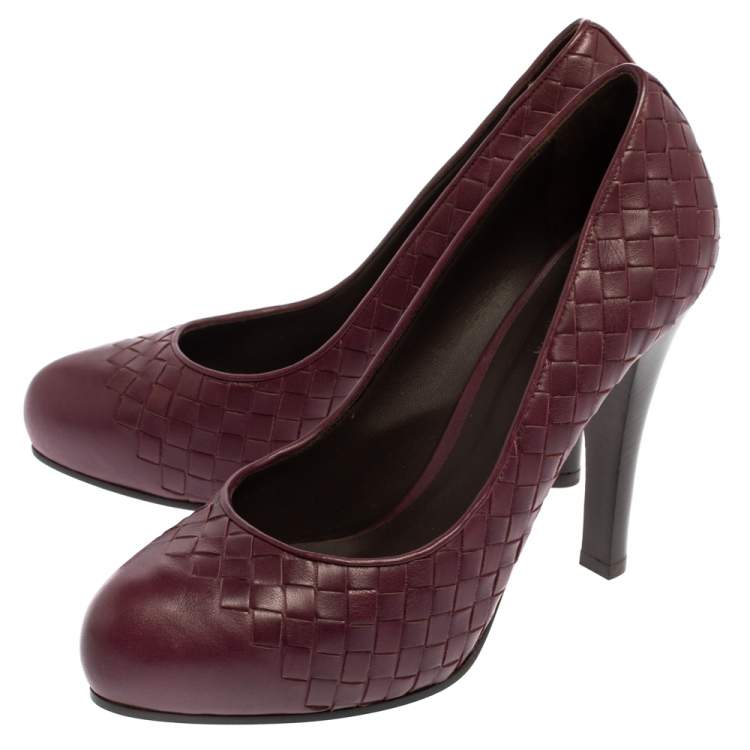 Pre Owned Bottega Veneta Burgundy Intrecciato Leather Platform Pumps Size 39